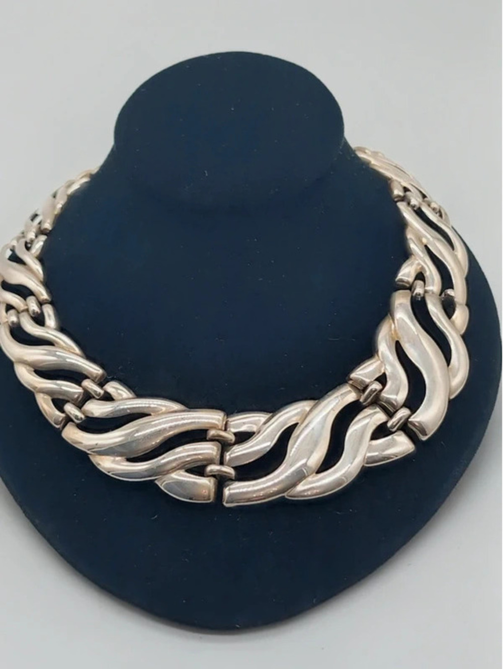 Vintage Silver Tone Openwork Flame Wave Panel Choker Necklace